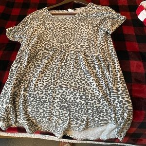 Leopard print long style shirt